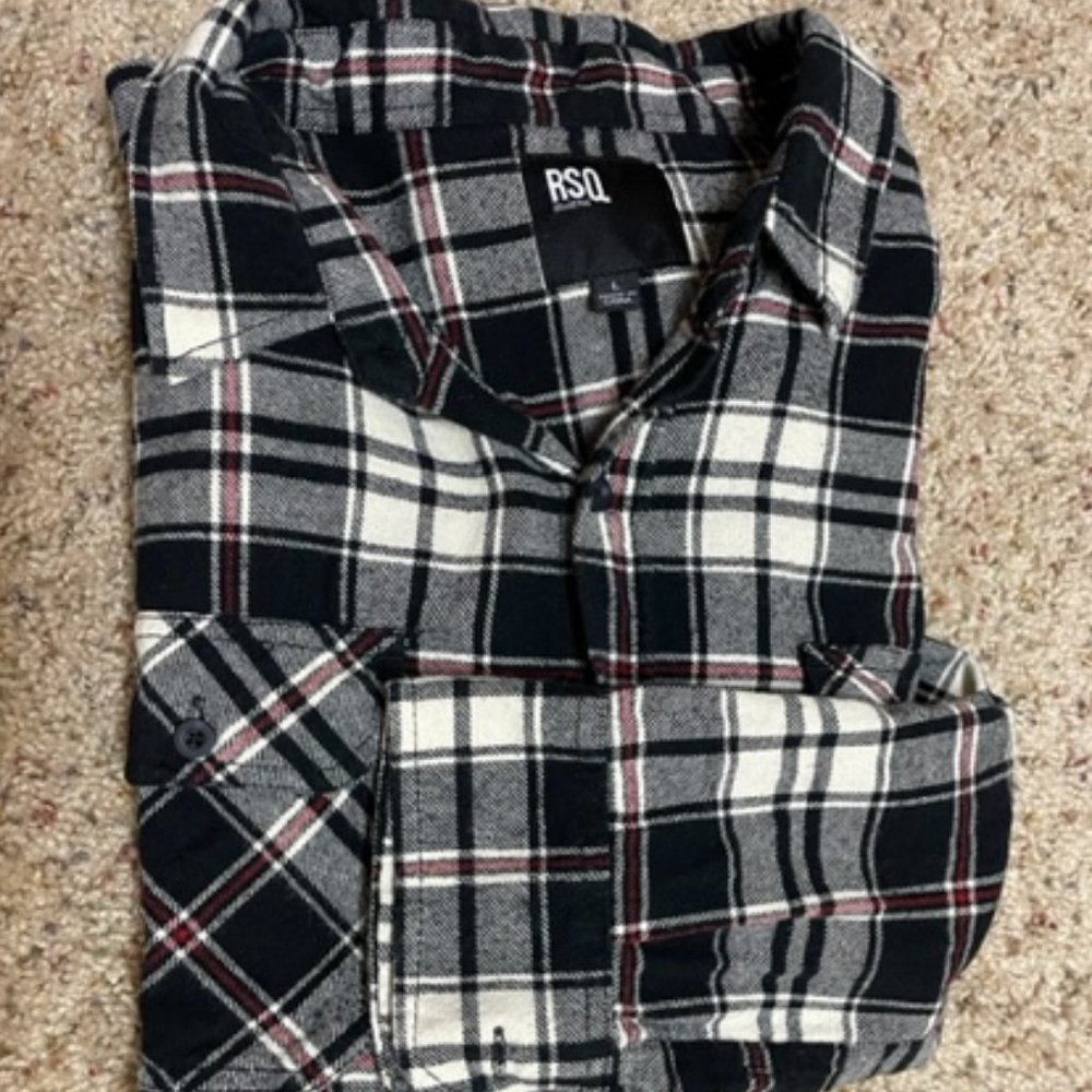 RSQ Black/White Plaid Flannel Button Down - L